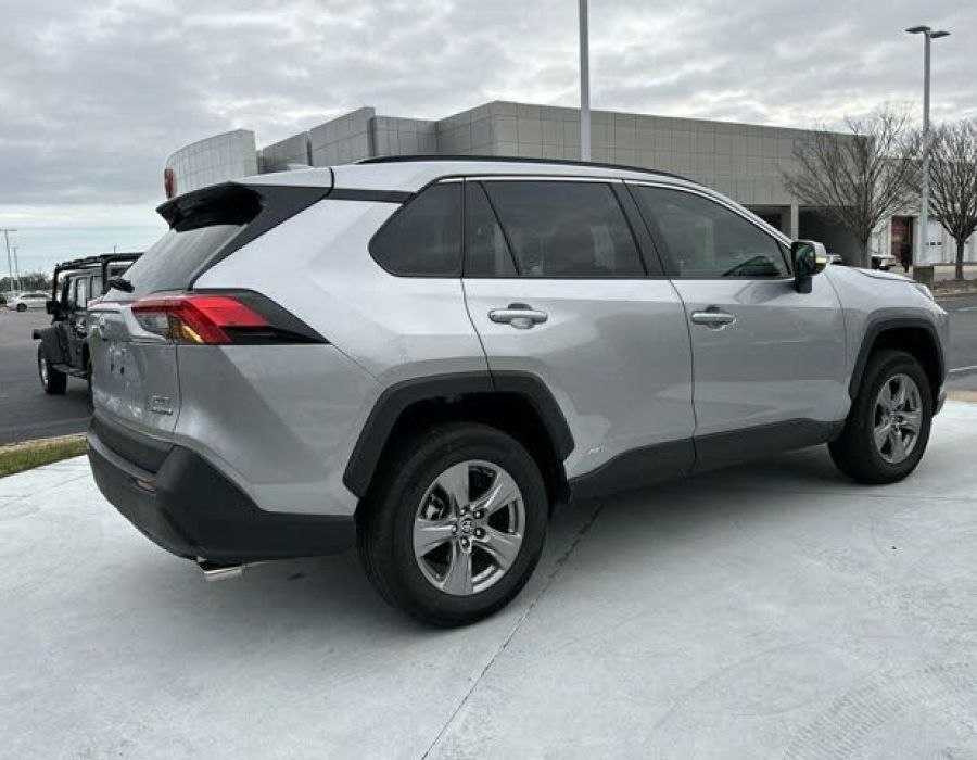 2023 TOYOTA RAV4 Hybrid XLE AWD