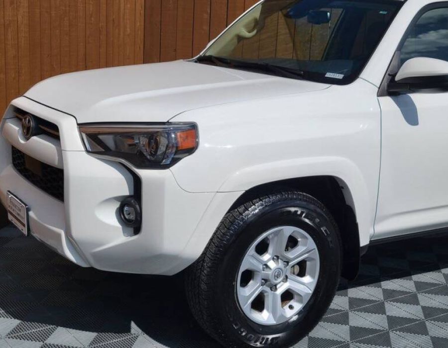 2022 TOYOTA 4 RUNNER 4x2 SR5 4dr SUV  WHITE