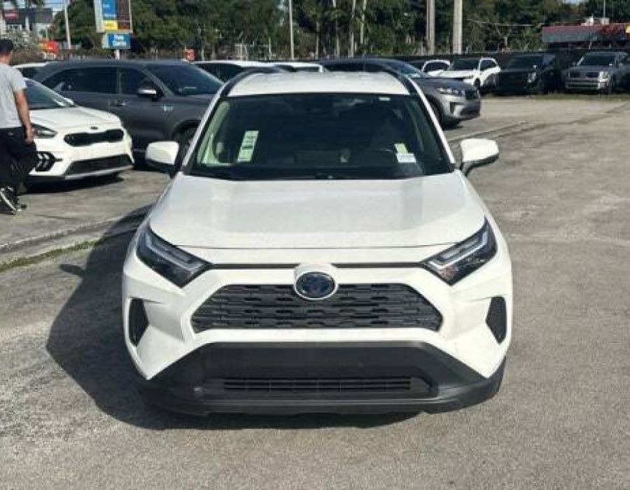 2022 TOYOTA RAV4 Hybrid AWD XLE 4dr SUV W.