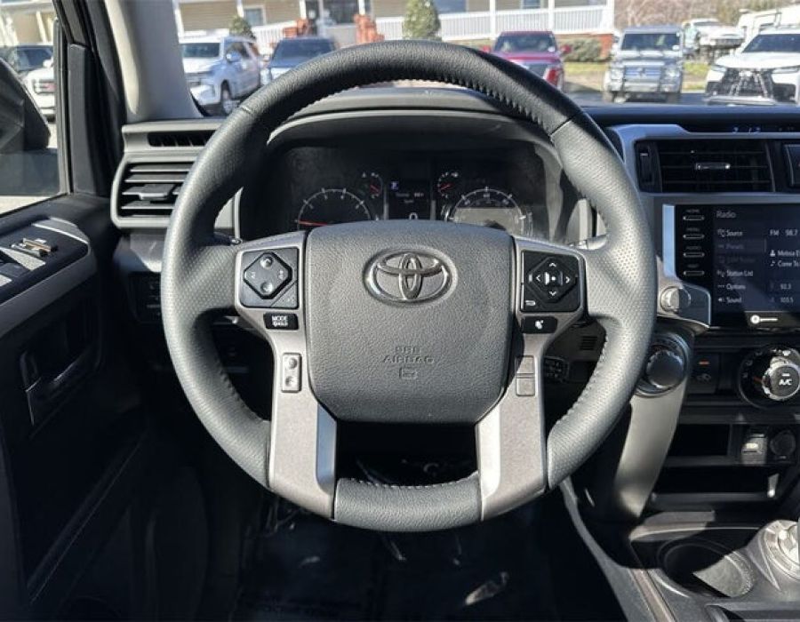 2023 TOYOTA 4RUNNER SR54WD