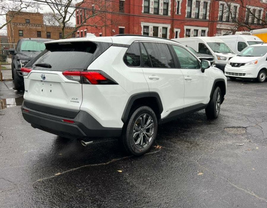 2023 TOYOTA RAV4 Hybrid XLE Prem. AWD W.