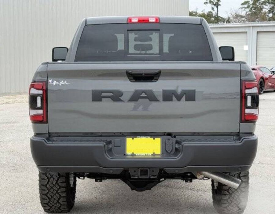 2025 DODGE RAM 2500