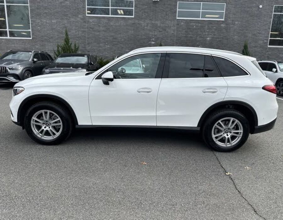 2023 Mercedes Benz GLC-Class GLC 300 4MATIC Cross. AWD