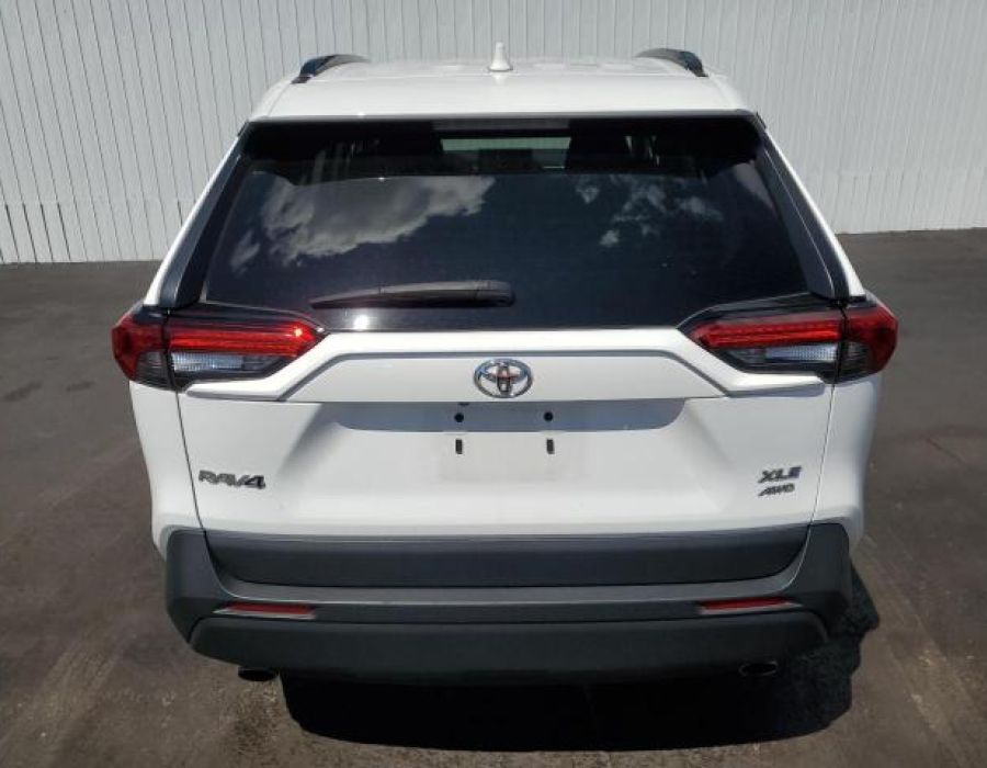 2022 TOYOTA RAV4 XLE WHITE