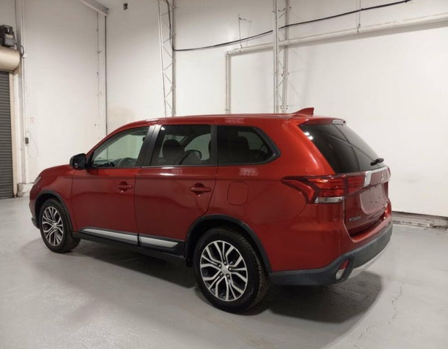 2018 Mitsubishi Outlander ES-S AWC AWD