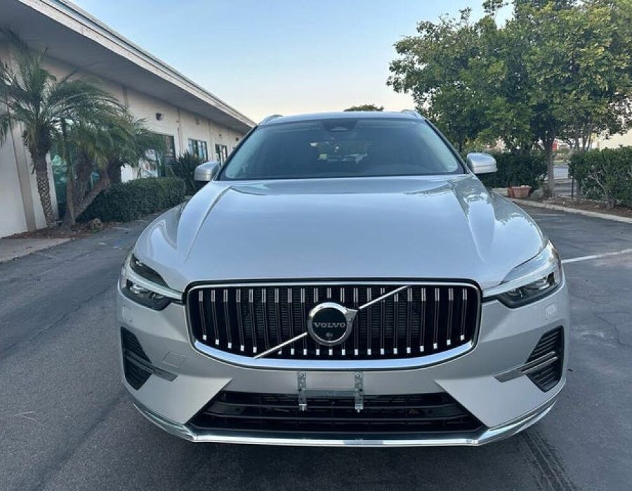 2023 Volvo XC60 B5 Plus Bright Theme AWD