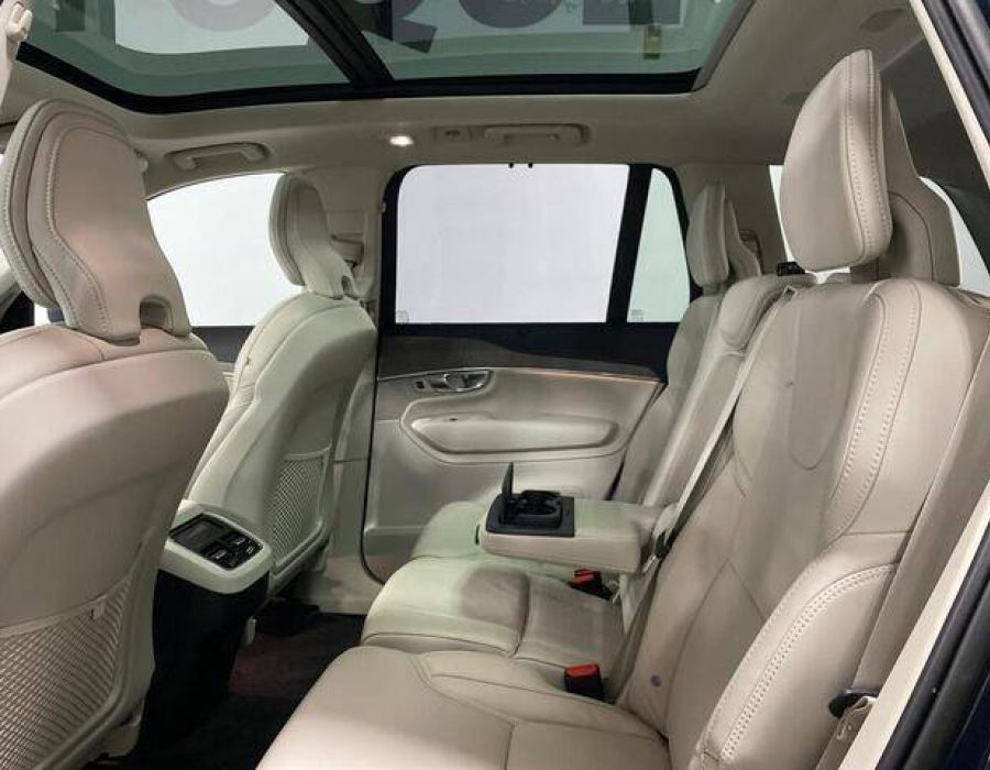 2023 Volvo XC90 B6 Ultimate Bright Theme 7P2