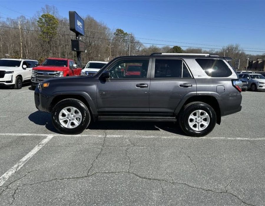 2023 TOYOTA 4RUNNER SR54WD