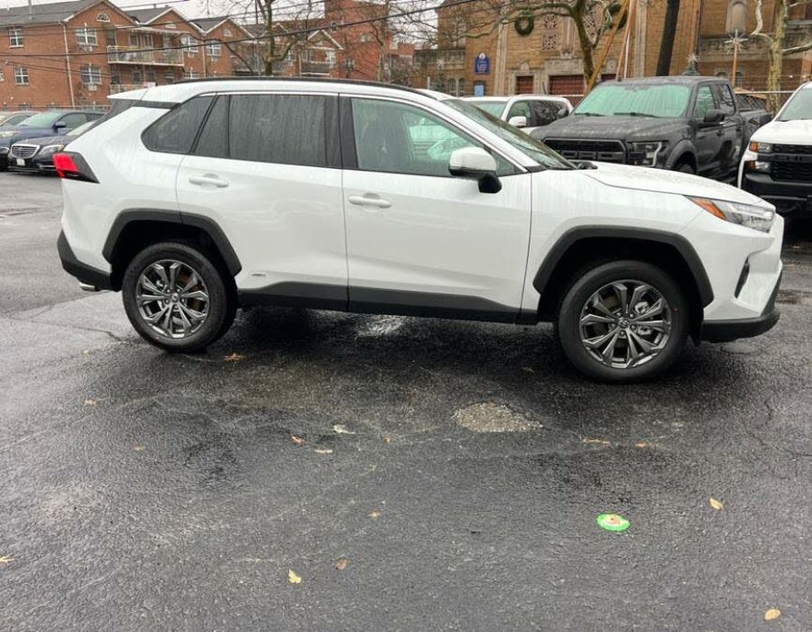 2023 TOYOTA RAV4 Hybrid XLE Prem. AWD W.